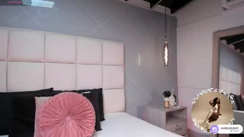 Sara online show from 12/22/25, 11:40