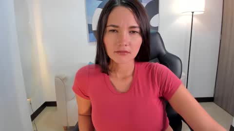 I am Sara  online show from 09/29/25, 04:06