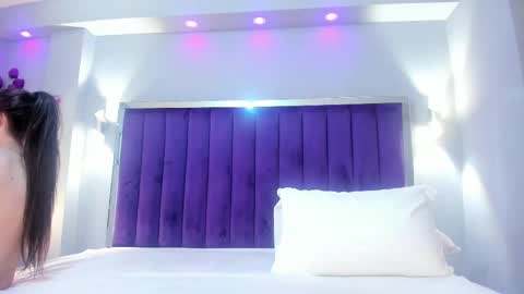 Sara   online show from 10/14/25, 10:43