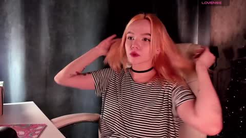 Sara online show from 12/24/24, 12:44