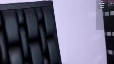 Snapshot of sararoy_ chatting on 11/24/25, 07:13 Sara online show from 11/24/25, 07:13