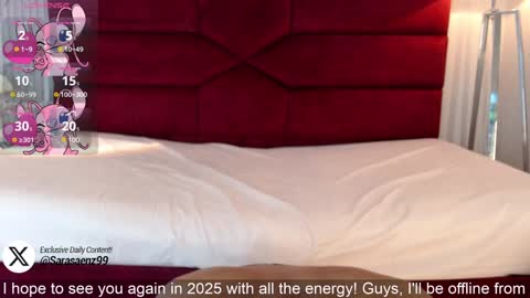 Snapshot of sarasaenz_99 chatting on 12/31/24, 05:18 Sara online show from 12/31/24, 05:18