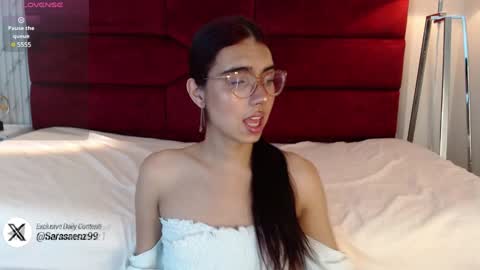 Snapshot of sarasaenz_99 chatting on 01/08/25, 07:45 Sara online show from 01/08/25, 07:45