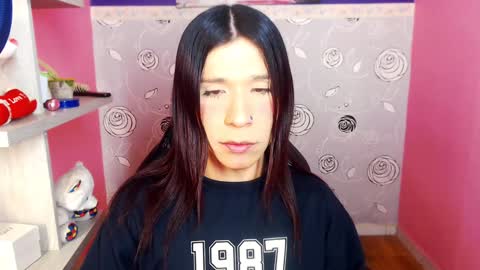 Snapshot of sarasofia44 chatting on 02/06/25, 02:33 Sara Sofia online show from 02/06/25, 02:33
