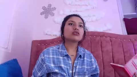 sarastonesx online show from 12/13/24, 05:38