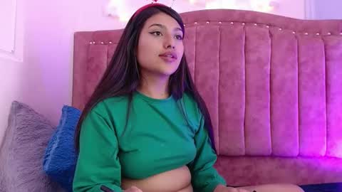 sarastonesx online show from 12/14/24, 08:45