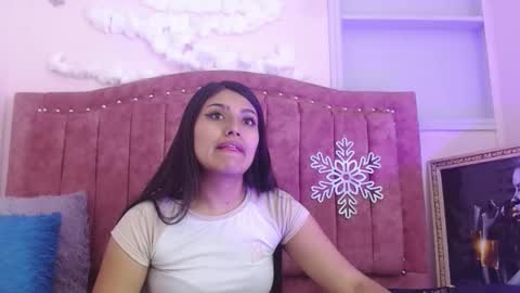 sarastonesx online show from 12/30/24, 04:20