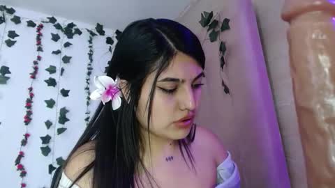 sarastonesx online show from 04/30/26, 05:36