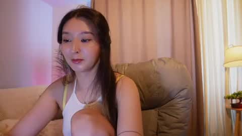 Snapshot of sarasuo chatting on 06/14/26, 06:15 Shara online show from 06/14/26, 06:15