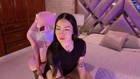 Sara  online show from 04/23/26, 03:47