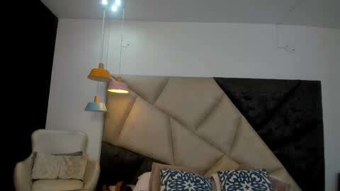      online show from 10/27/25, 12:15