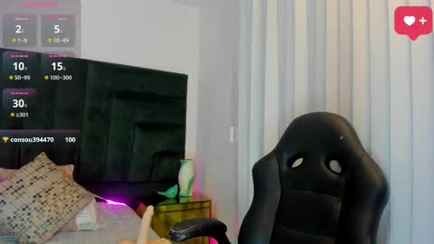      online show from 11/29/25, 01:08