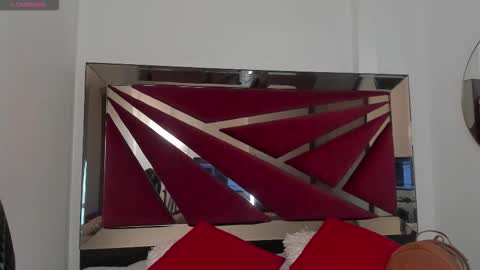      online show from 01/07/26, 12:35