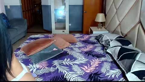 Snapshot of sarawonder69x chatting on 01/12/26, 02:33 Sara Rivera online show from 01/12/26, 02:33