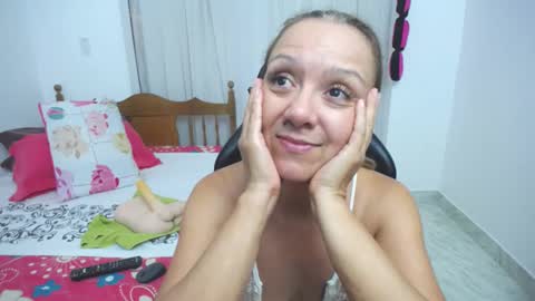 saray1221 online show from 03/06/25, 08:48