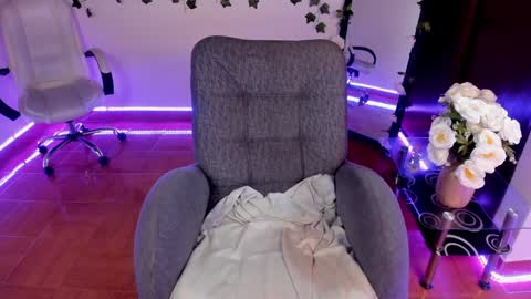 Snapshot of saray__jones chatting on 01/13/25, 03:58 saray__jones online show from 01/13/25, 03:58