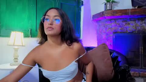 sarazuletaa online show from 04/23/26, 02:41