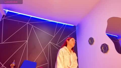 Baby Saren online show from 01/14/26, 11:49