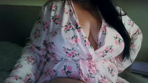 Snapshot of saretta46 chatting on 10/04/25, 01:31 Sara online show from 10/04/25, 01:31