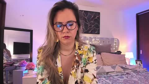 sarha online show from 01/16/25, 12:42