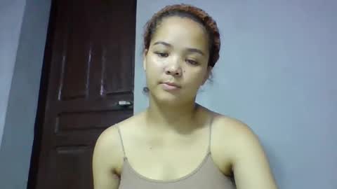 Snapshot of sarhon917962 chatting on 05/11/26, 04:37 sarhon917962 online show from 05/11/26, 04:37