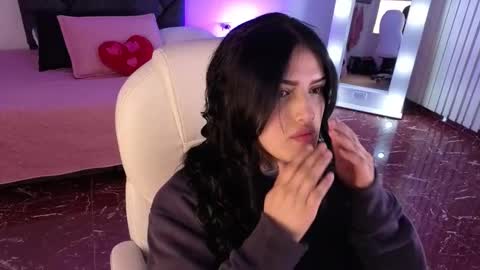 Sari  online show from 09/21/25, 11:34