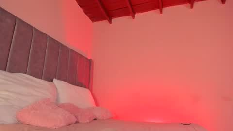 Snapshot of sarigarcia chatting on 06/12/26, 05:39 Sara Garcia online show from 06/12/26, 05:39