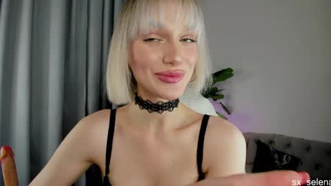 Snapshot of sarilit chatting on 04/26/26, 03:04 Your Selena 3 online show from 04/26/26, 03:04