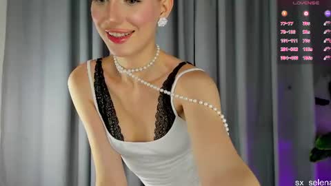 Snapshot of sarilit chatting on 06/13/26, 02:20 Your Selena 3 online show from 06/13/26, 02:20