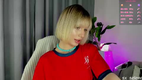 Snapshot of sarilit chatting on 06/19/26, 03:00 Your Selena 3 online show from 06/19/26, 03:00