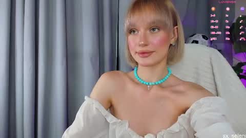 Snapshot of sarilit chatting on 07/08/26, 03:00 Your Selena 3 online show from 07/08/26, 03:00