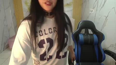 Sara  online show from 04/20/26, 08:32