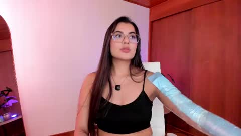 Snapshot of sarita_3 chatting on 06/11/26, 09:46 Sarita Lozano online show from 06/11/26, 09:46