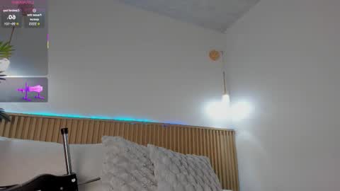 Snapshot of sarita__gomez chatting on 11/07/25, 05:29 Sarita online show from 11/07/25, 05:29