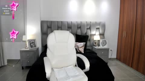  Saritaaa  online show from 12/20/24, 03:25