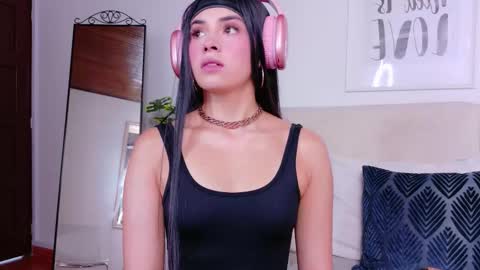Sara online show from 10/11/25, 08:18