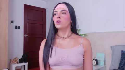 Sara online show from 11/06/25, 08:21