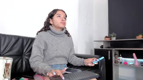 saritasaritta online show from 04/21/26, 12:55