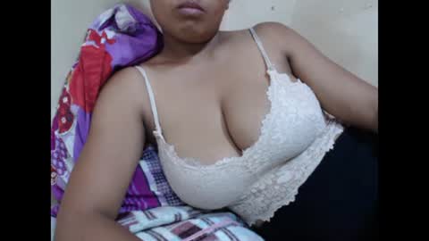 saronette online show from 01/20/25, 09:24