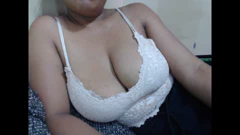 saronette online show from 03/11/25, 06:53