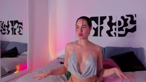 Sara online show from 02/22/25, 09:04