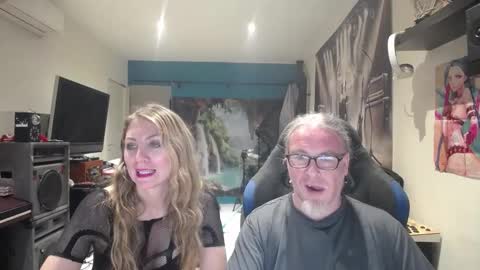 Giselle and Jay online show from 10/17/25, 07:16
