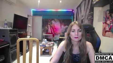 Giselle and Jay online show from 11/25/25, 10:26