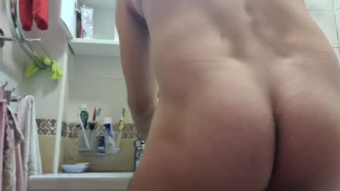 Snapshot of sasha999111 chatting on 07/22/26, 04:32 Eldak23 online show from 07/22/26, 04:32