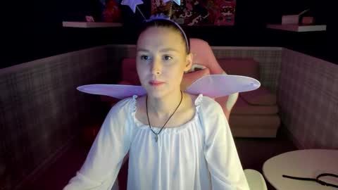 Snapshot of sasha__meow chatting on 12/15/25, 10:52 sasha meow online show from 12/15/25, 10:52