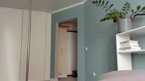 Sasha online show from 02/15/25, 05:51