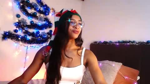 sasha_bowei online show from 12/18/25, 02:39