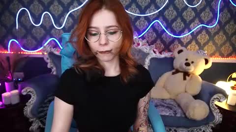 Snapshot of sasha_exclusive chatting on 01/25/25, 02:25 Sasha Exclusive online show from 01/25/25, 02:25