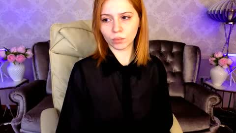 Snapshot of sasha_exclusive chatting on 10/19/25, 06:25 Sasha Exclusive online show from 10/19/25, 06:25