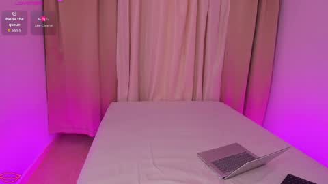 emy online show from 03/31/26, 12:45